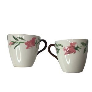 2 Vintage  Richmond by Yamajuh Cups Mugs Rosebuds Embossed Brown Handle‎